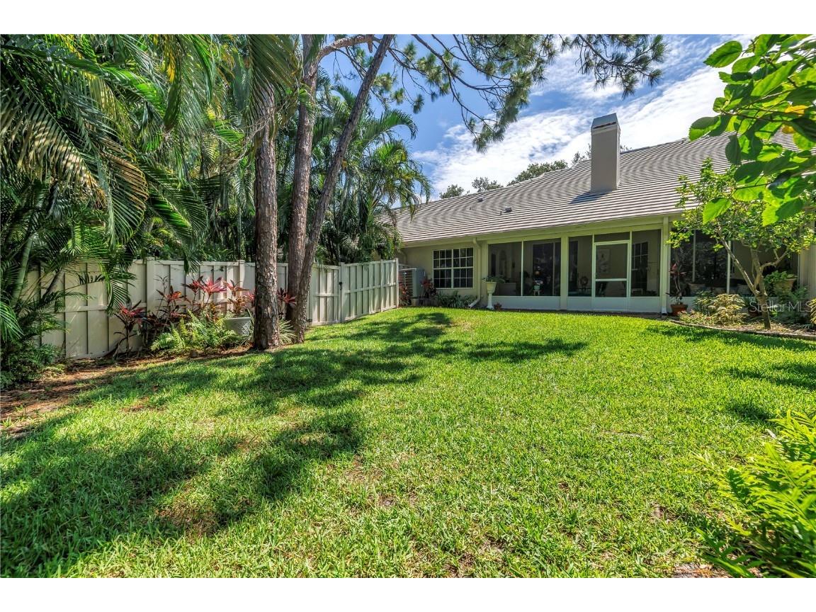 5090 White Pine Circle NE Saint Petersburg FL 33702 TB8396121 image2