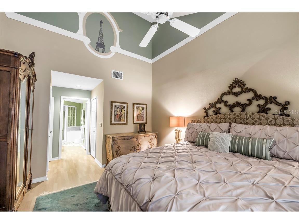 5090 White Pine Circle NE Saint Petersburg FL 33702 TB8396121 image35