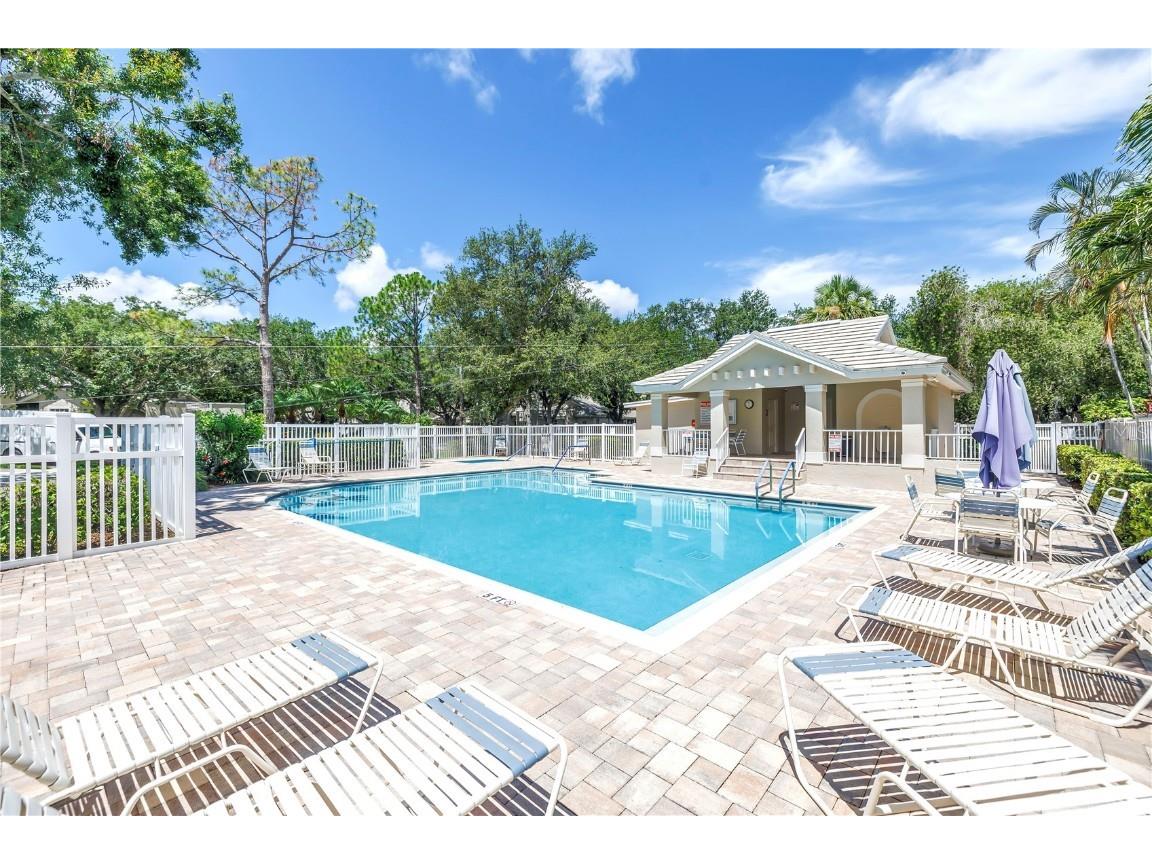 5090 White Pine Circle NE Saint Petersburg FL 33702 TB8396121 image56