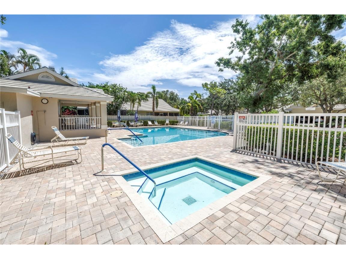5090 White Pine Circle NE Saint Petersburg FL 33702 TB8396121 image57