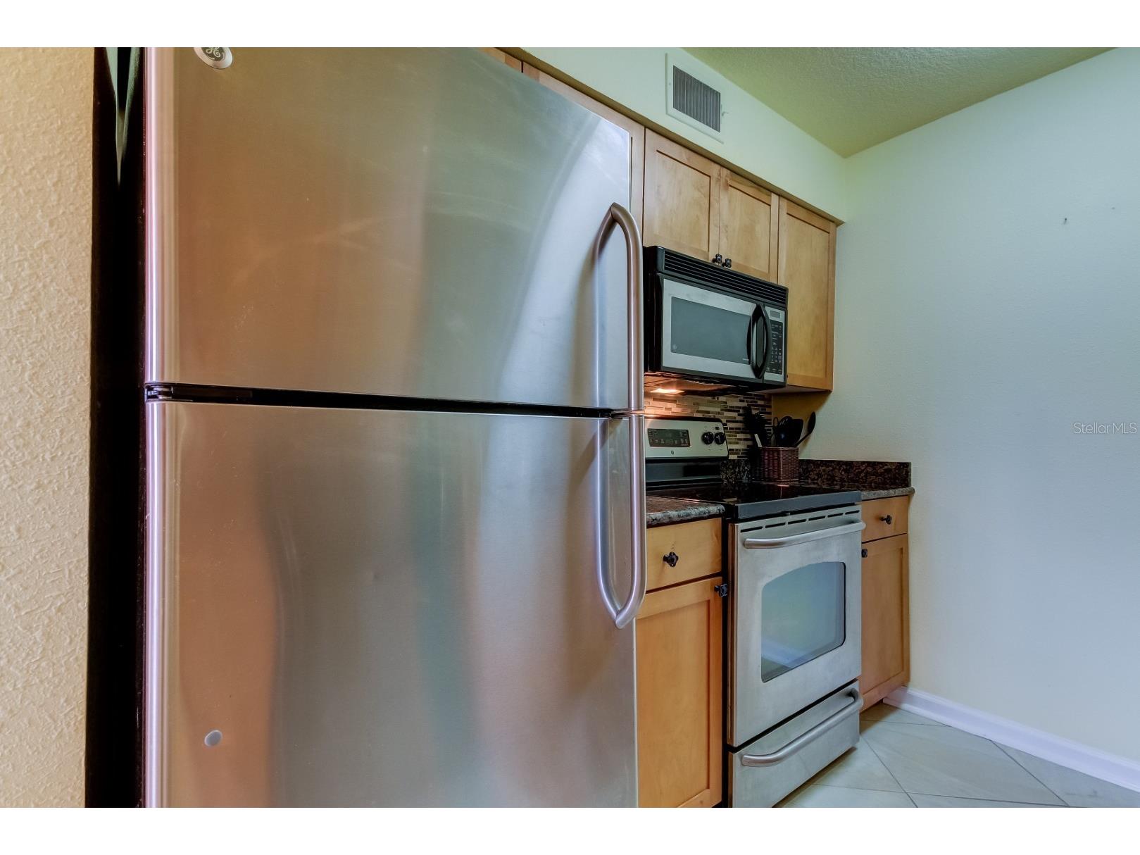 5092 Beach Drive SE #A Saint Petersburg FL 33705 - TAMPA BAY TB8469082 image11