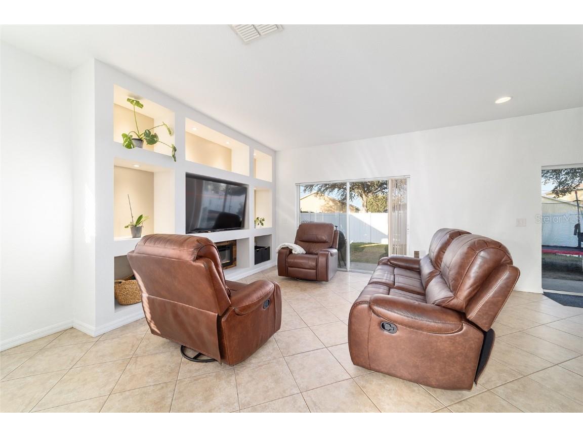 5094 NE 122nd Boulevard Oxford FL 34484 OM712430 image14