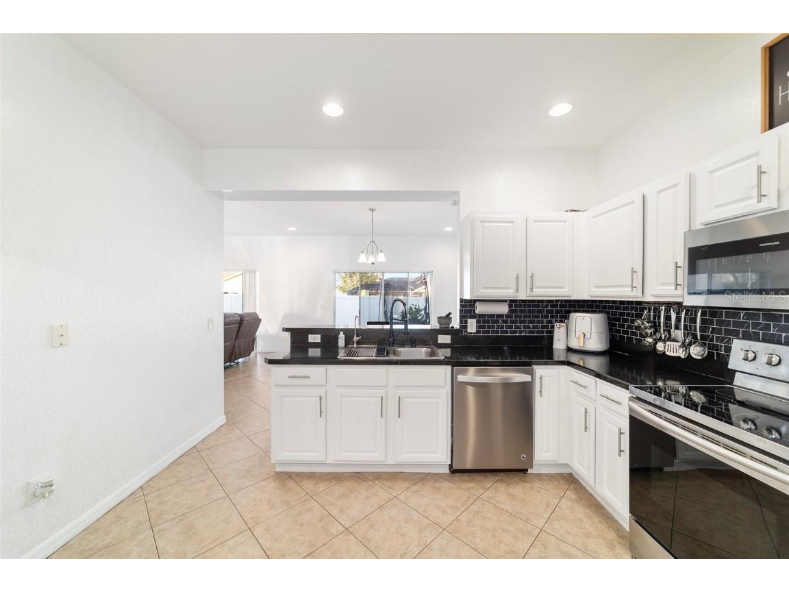 5094 NE 122nd Boulevard Oxford FL 34484 OM712430 image34