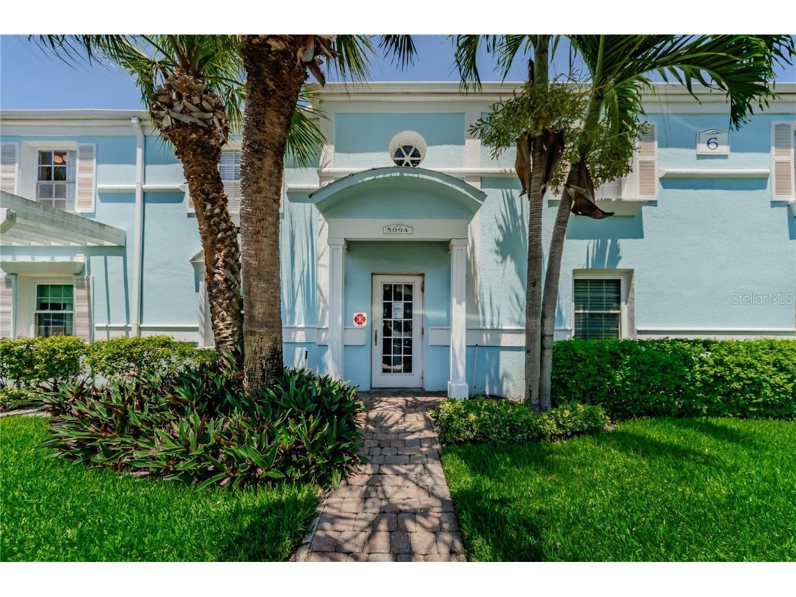 5094 Starfish Drive SE #E Saint Petersburg FL 33705 U8209996 image1