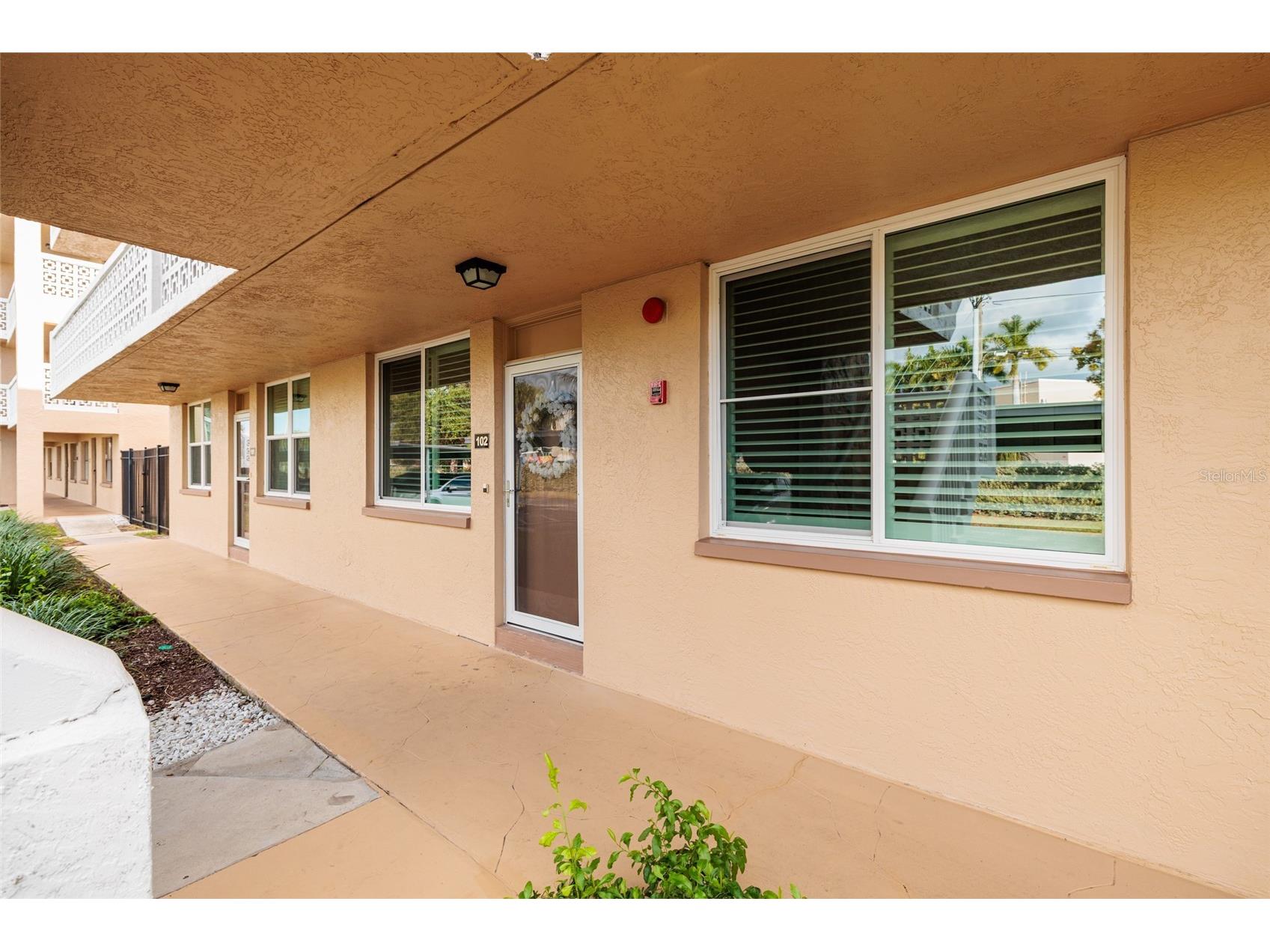 5095 Bay Street NE #102 Saint Petersburg FL 33703 TB8462793 image1