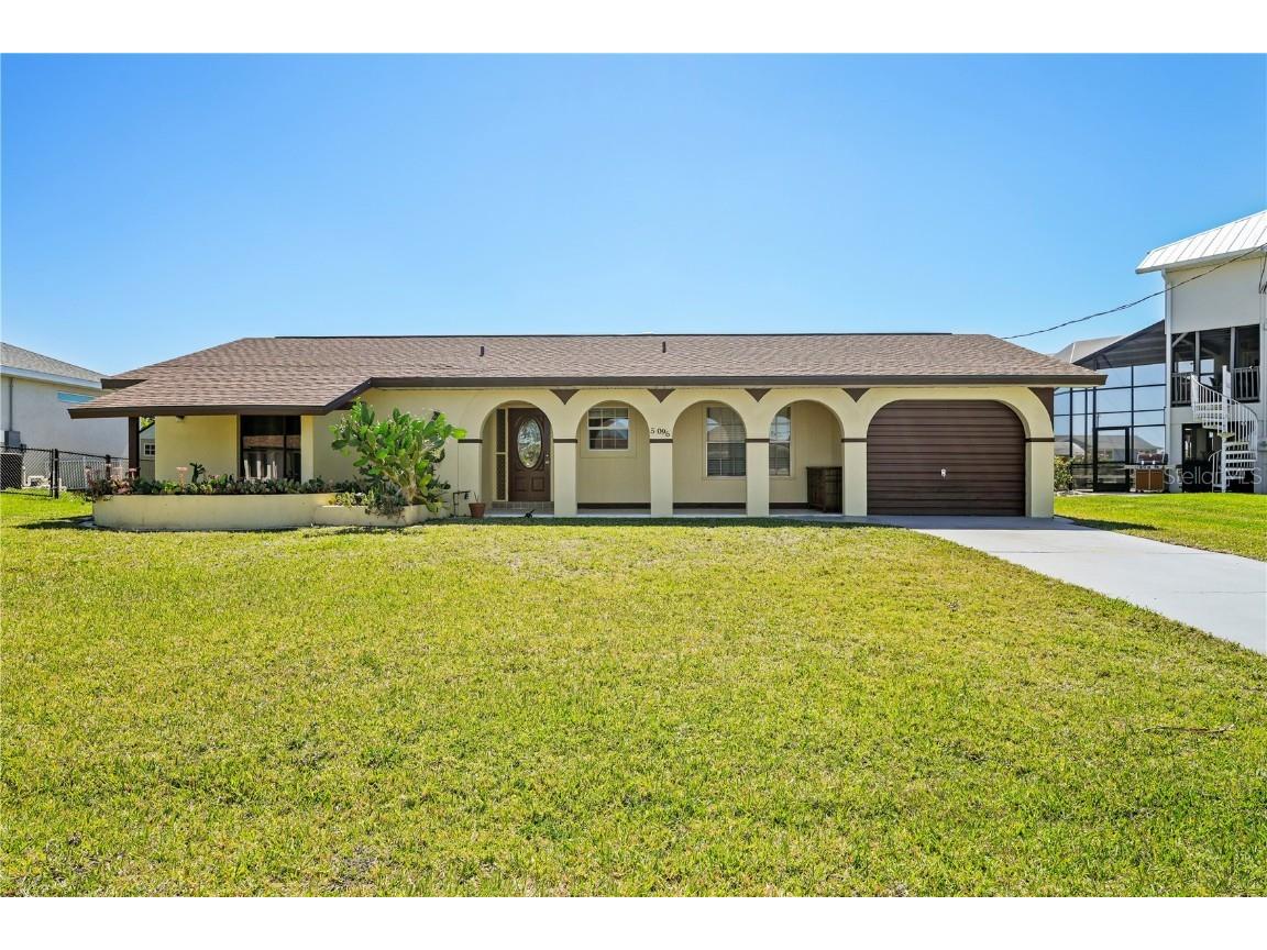 5096 Condado Terrace Port Charlotte FL 33981 - MYAKKA RIVER CONDADO WATERWAY C7505936 image1