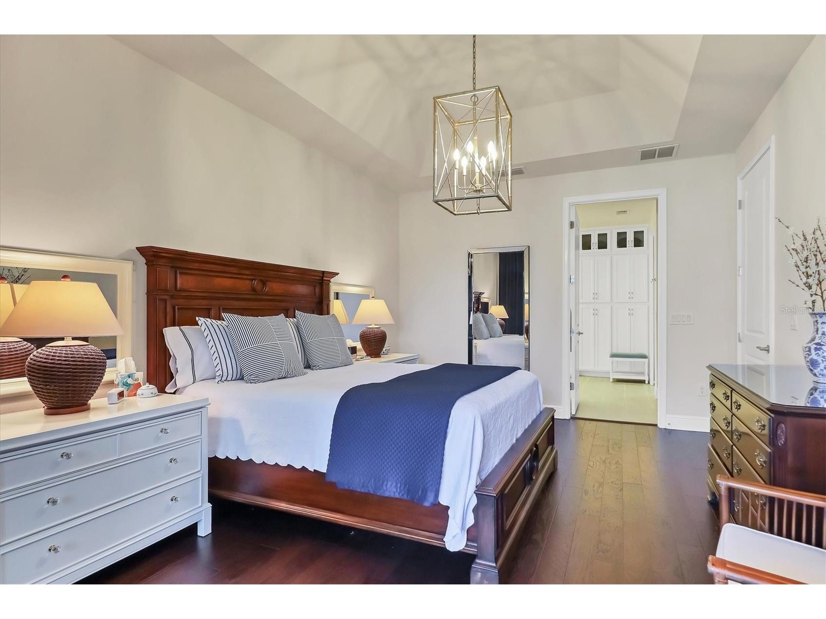 5099 Flag Street Sarasota FL 34232 A4680473 image17