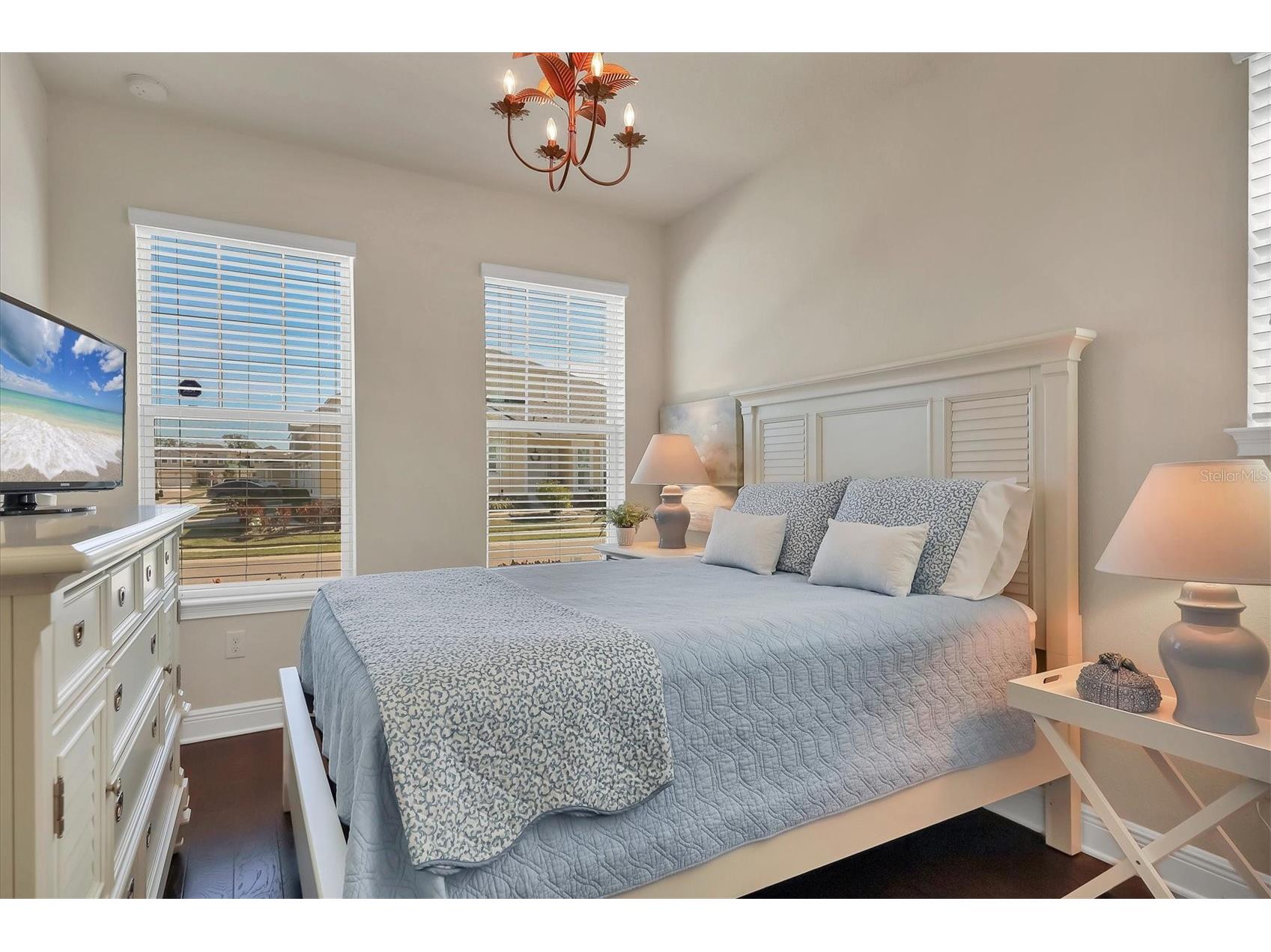5099 Flag Street Sarasota FL 34232 A4680473 image20