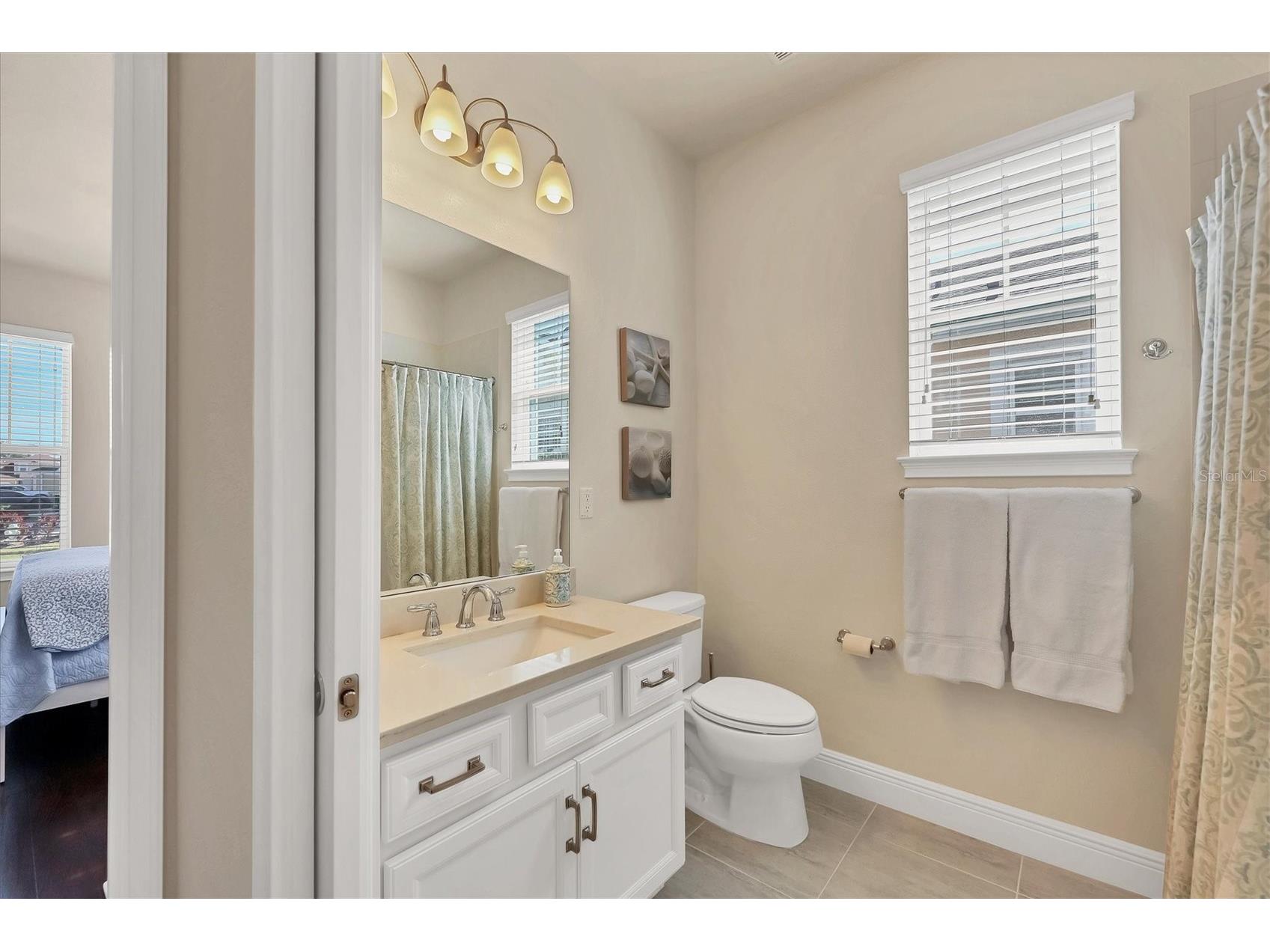 5099 Flag Street Sarasota FL 34232 A4680473 image21