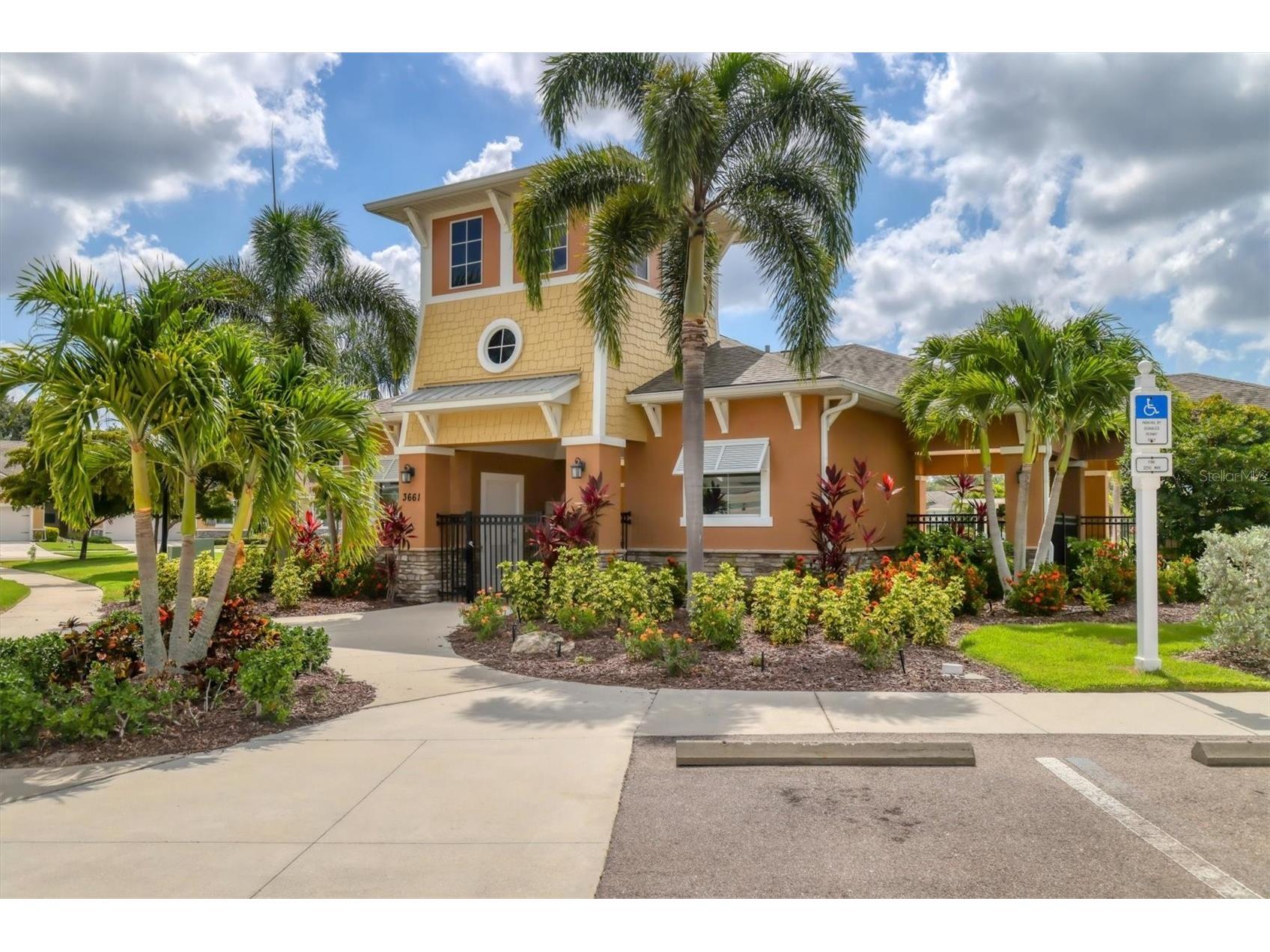 5099 Flag Street Sarasota FL 34232 A4680473 image29