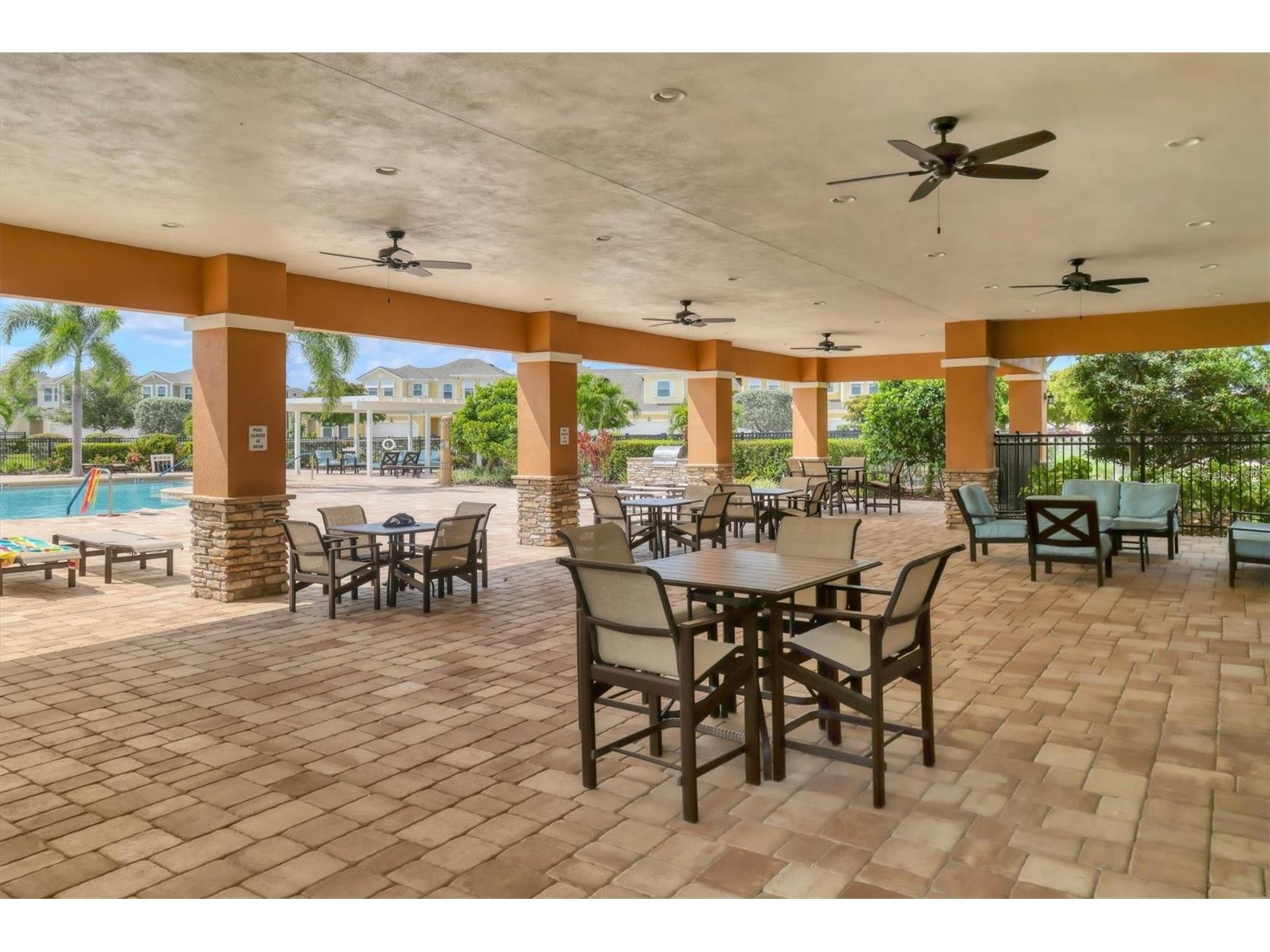 5099 Flag Street Sarasota FL 34232 A4680473 image33