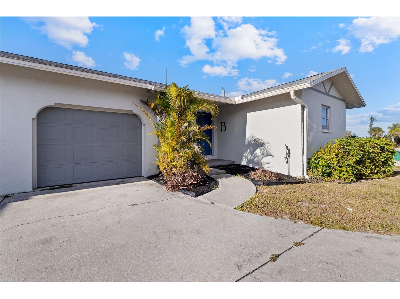 51 Boundary Boulevard #B Rotonda West FL 33947 C7519532 image1