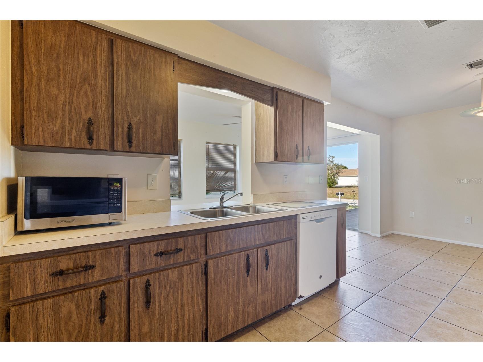 51 Boundary Boulevard #B Rotonda West FL 33947 C7519532 image11