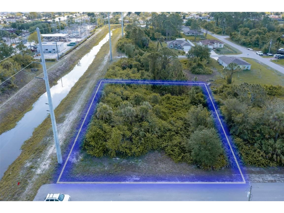 51 Connie Avenue S Lehigh Acres FL 33976 C7475192 image1