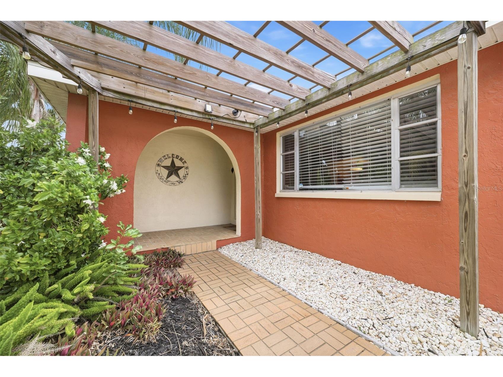 51 Cypress Drive Palm Harbor FL 34684 - LAKE TARPON TB8500235 image4