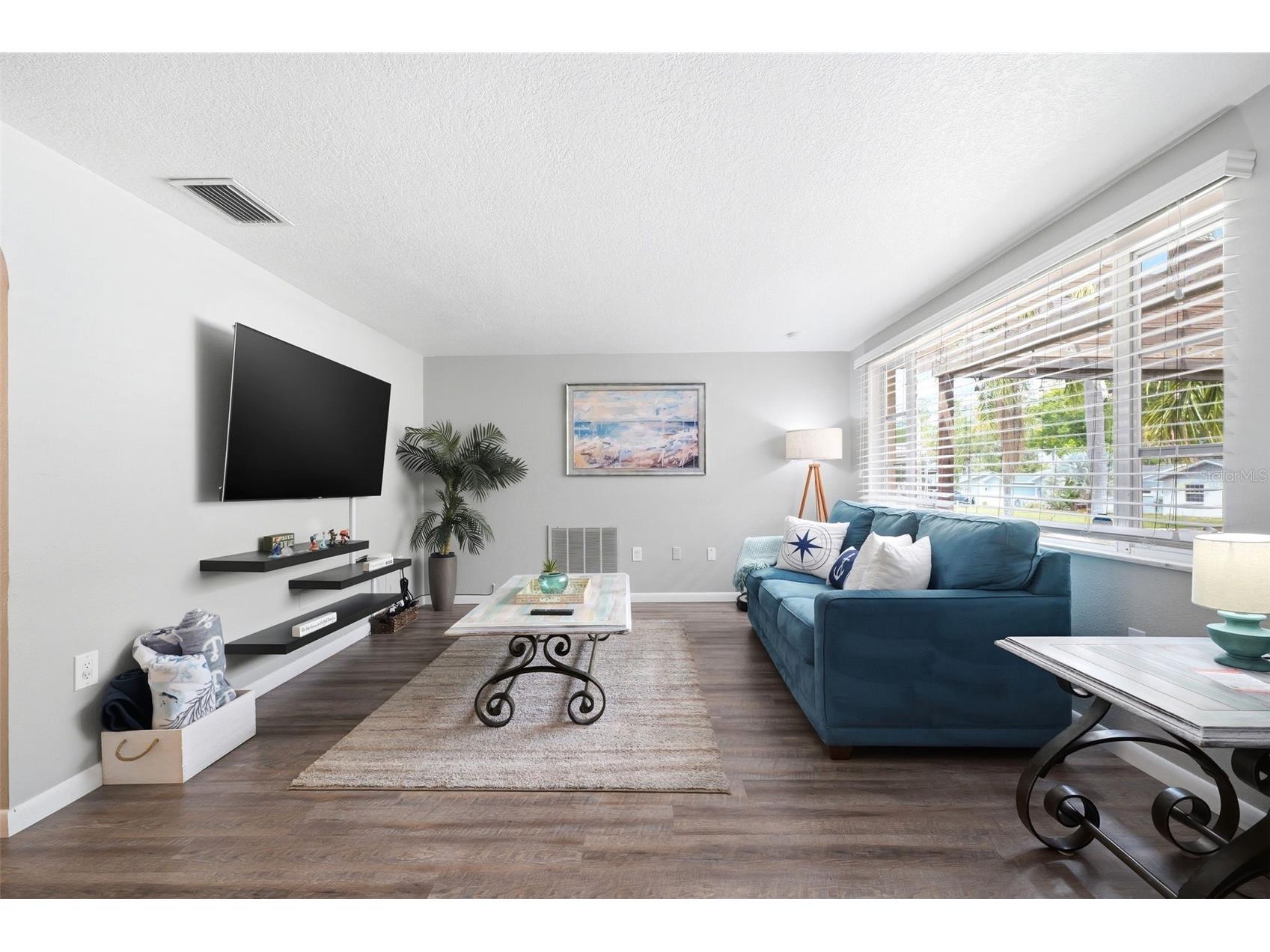 51 Cypress Drive Palm Harbor FL 34684 - LAKE TARPON TB8500235 image6