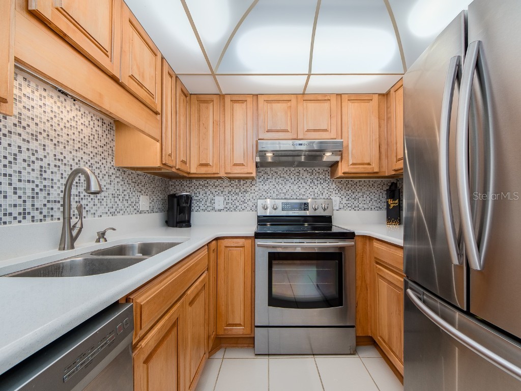 51 Island Way #1001 Clearwater Beach FL 33767 TB8440770 image11