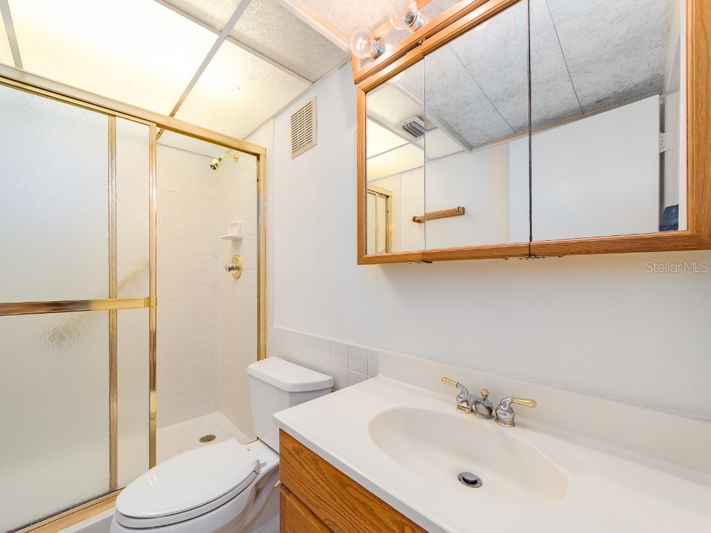 51 Island Way #1001 Clearwater Beach FL 33767 TB8440770 image30