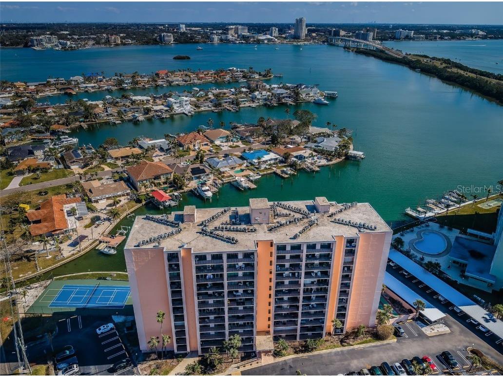 51 Island Way #1004 Clearwater Beach FL 33767 TB8344926 image1