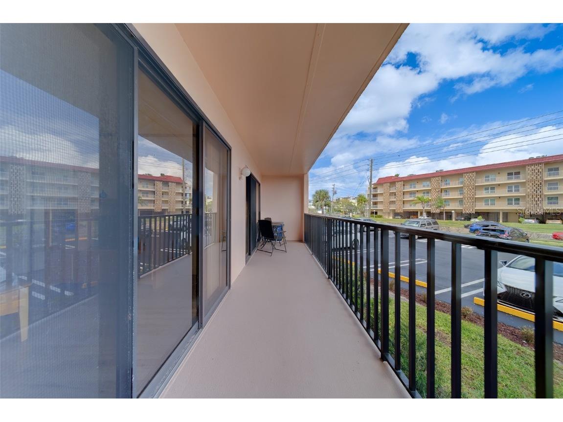 51 Island Way #101 Clearwater Beach FL 33767 TB8435521 image41