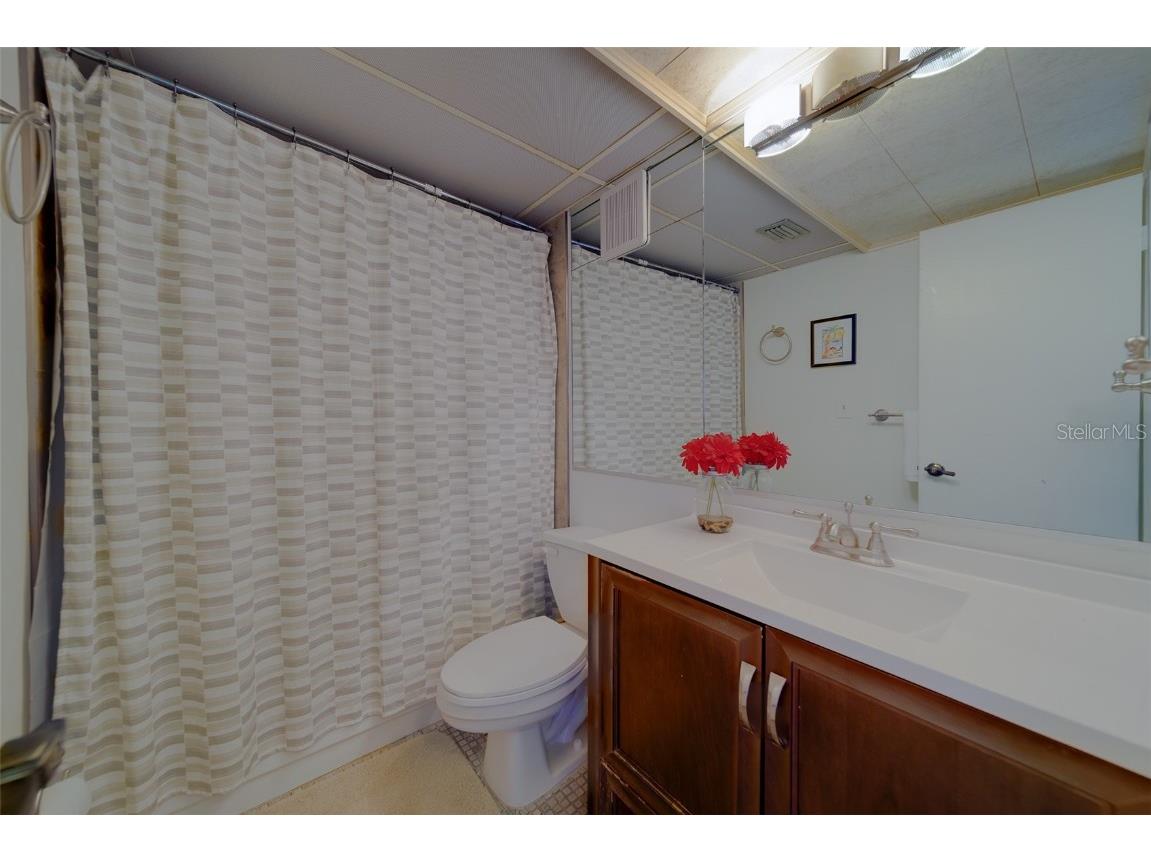 51 Island Way #101 Clearwater Beach FL 33767 TB8435521 image55