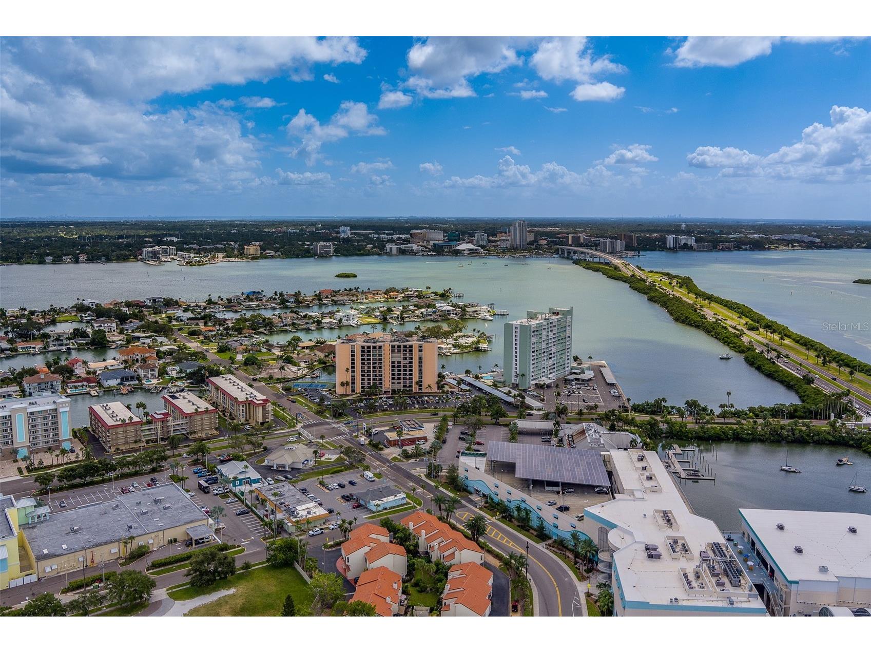 51 Island Way #101 Clearwater Beach FL 33767 TB8496231 image18