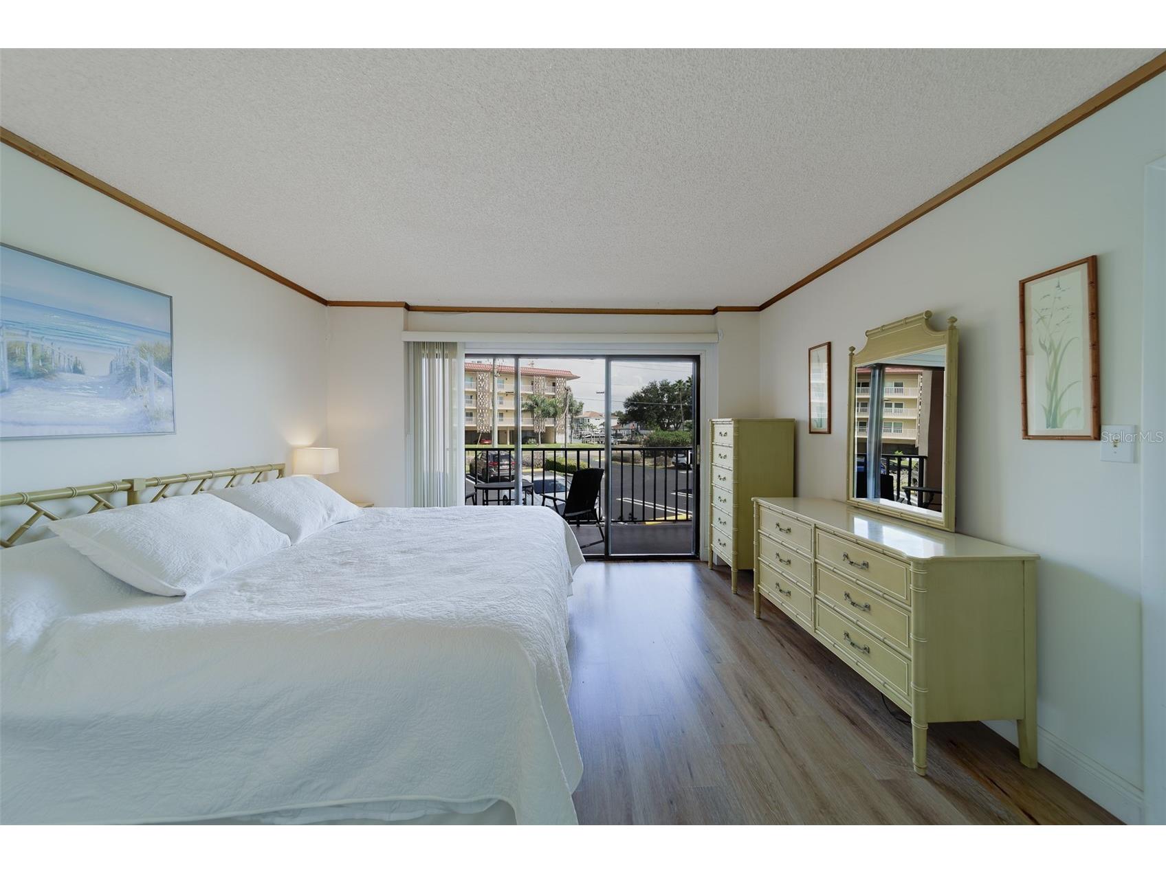 51 Island Way #101 Clearwater Beach FL 33767 TB8496231 image35