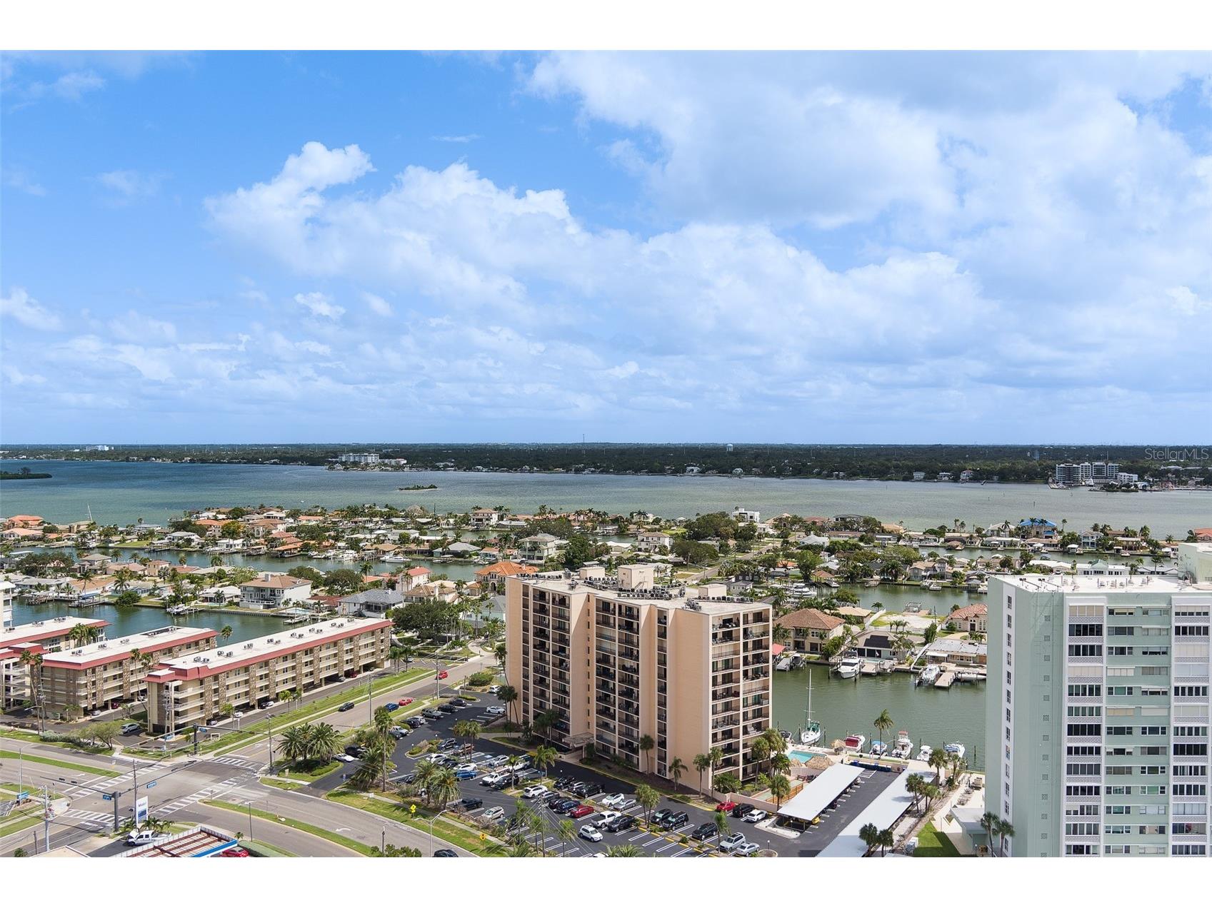 51 Island Way #101 Clearwater Beach FL 33767 TB8496231 image4