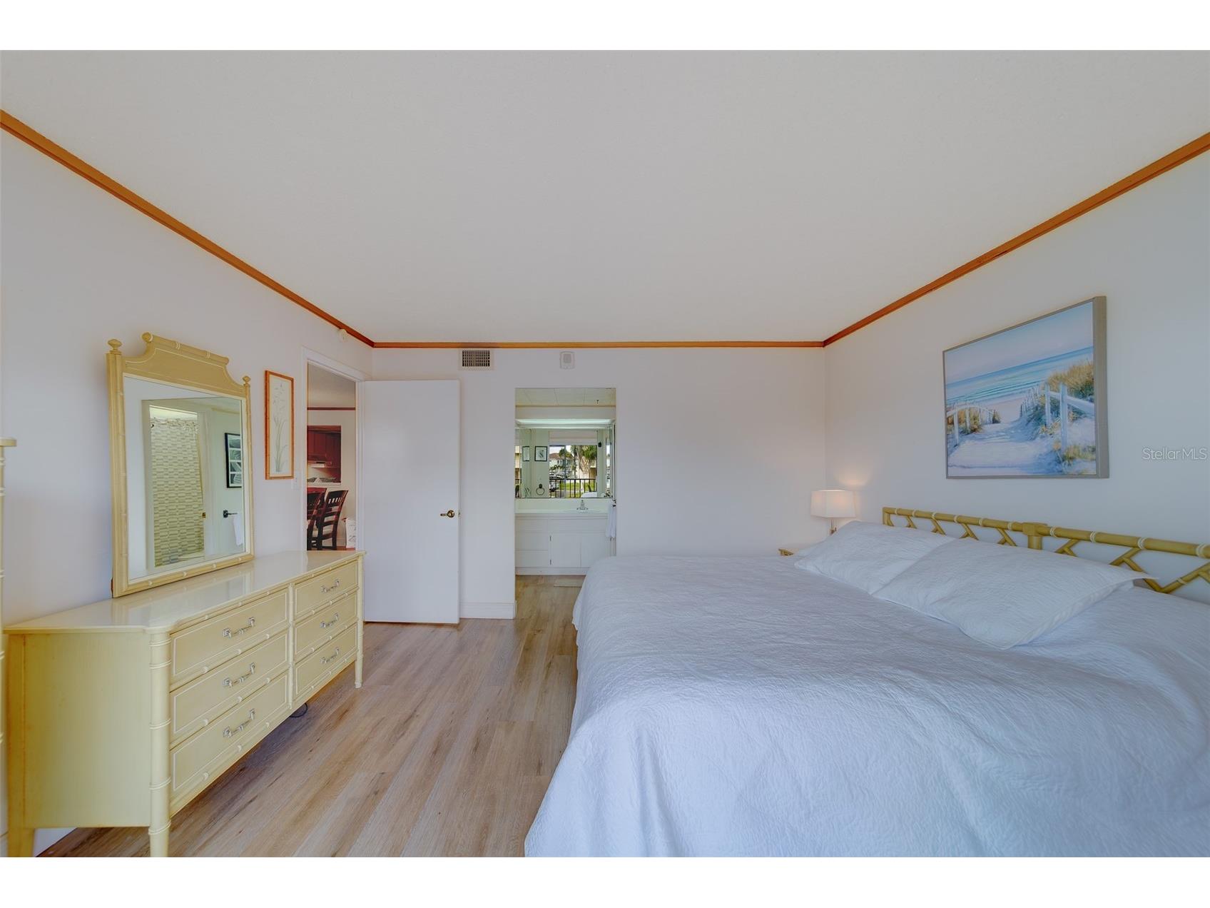 51 Island Way #101 Clearwater Beach FL 33767 TB8496231 image42