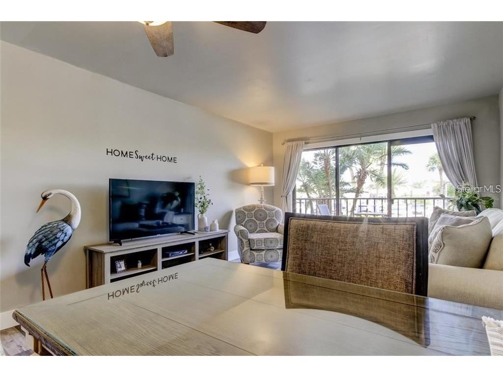 51 Island Way #103 Clearwater Beach FL 33767 - INTRACOASTAL WATERWAY U8212784 image14