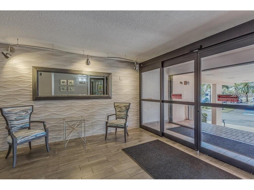 51 Island Way #103 Clearwater Beach FL 33767 - INTRACOASTAL WATERWAY U8212784 image2