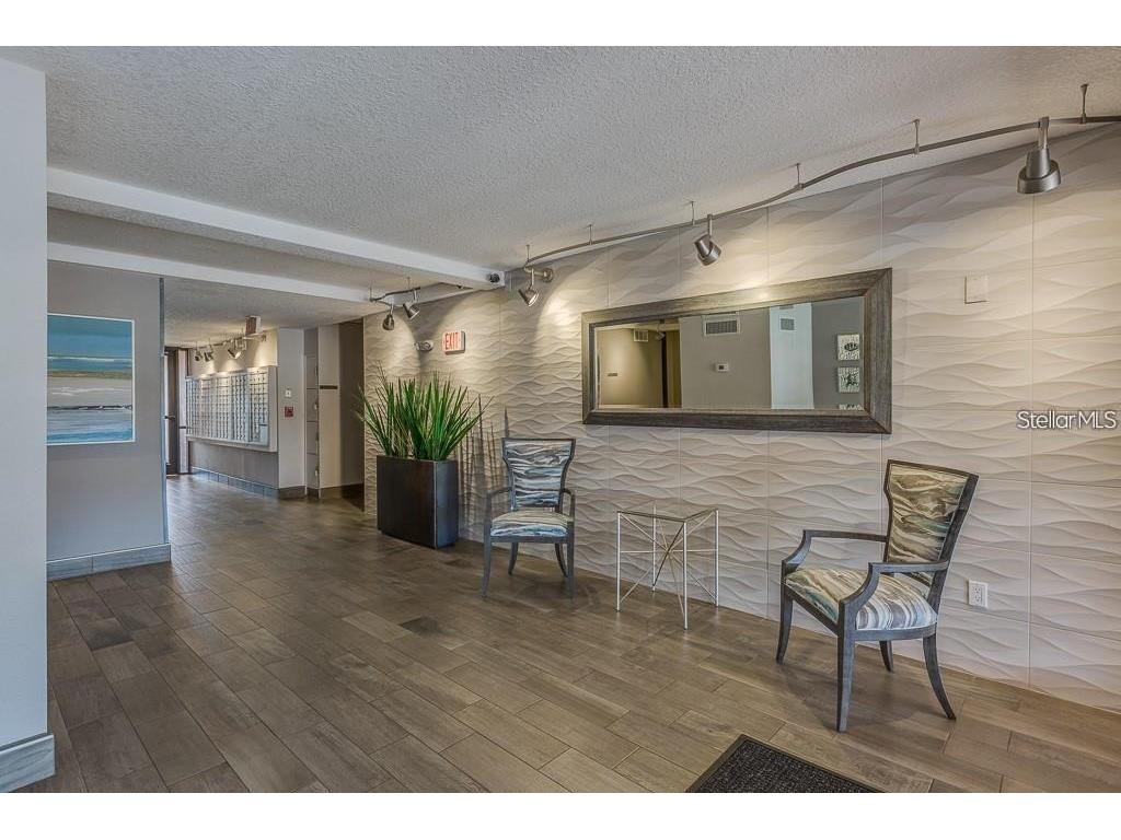 51 Island Way #103 Clearwater Beach FL 33767 - INTRACOASTAL WATERWAY U8212784 image3