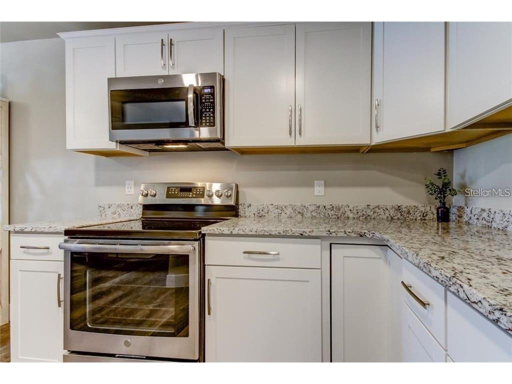 51 Island Way #103 Clearwater Beach FL 33767 - INTRACOASTAL WATERWAY U8212784 image6