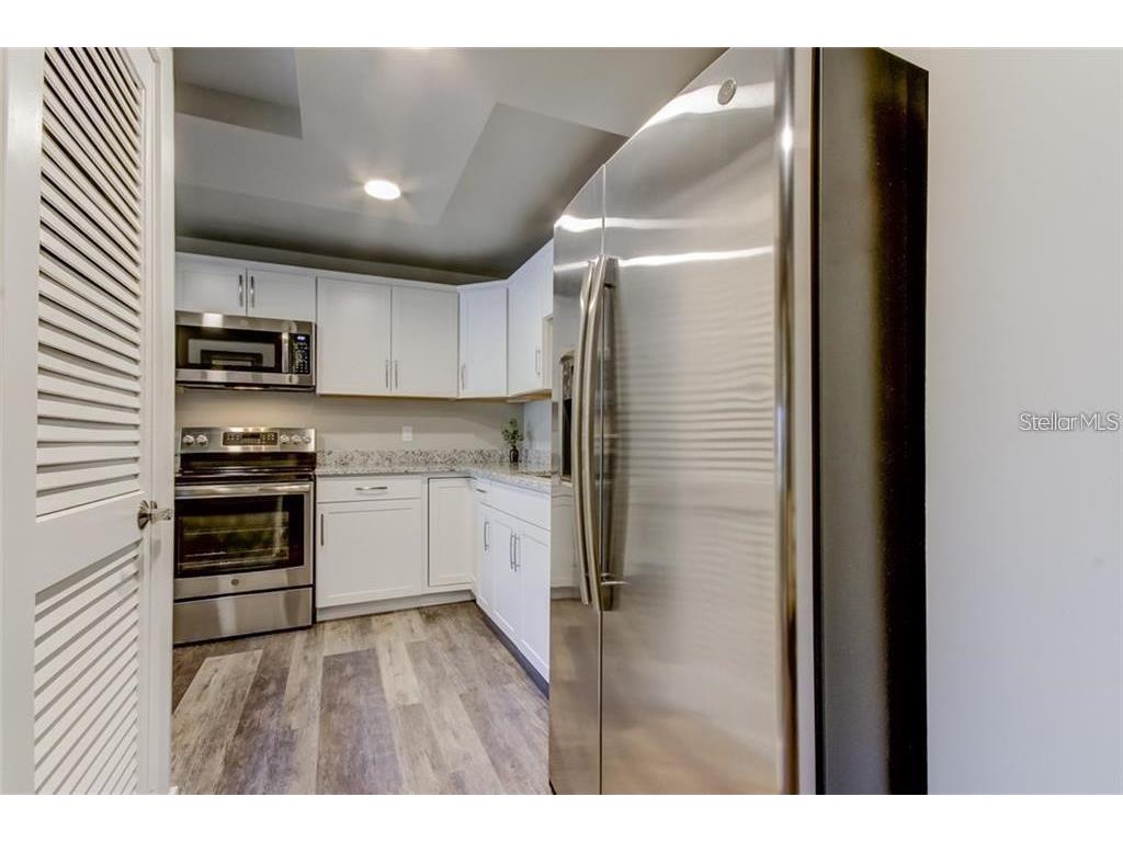 51 Island Way #103 Clearwater Beach FL 33767 - INTRACOASTAL WATERWAY U8212784 image9