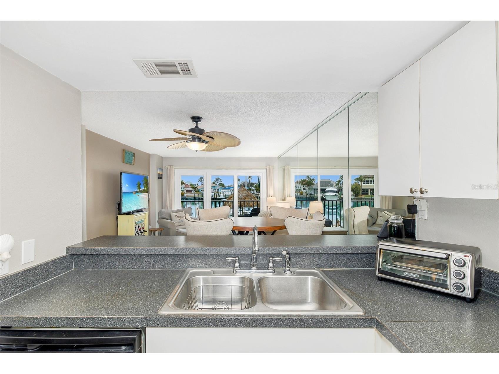 51 Island Way #108 Clearwater Beach FL 33767 - INTRACOASTAL WATERWAY TB8478490 image24