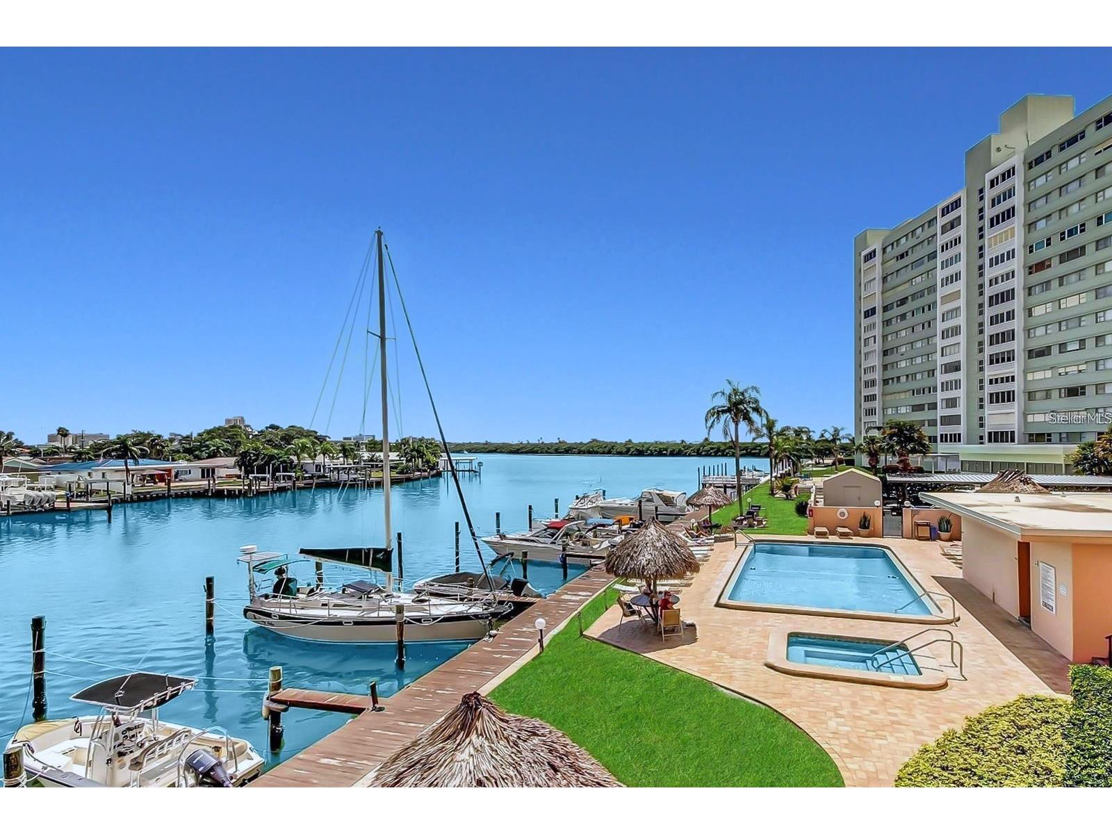 51 Island Way #108 Clearwater Beach FL 33767 - INTRACOASTAL WATERWAY TB8478490 image32