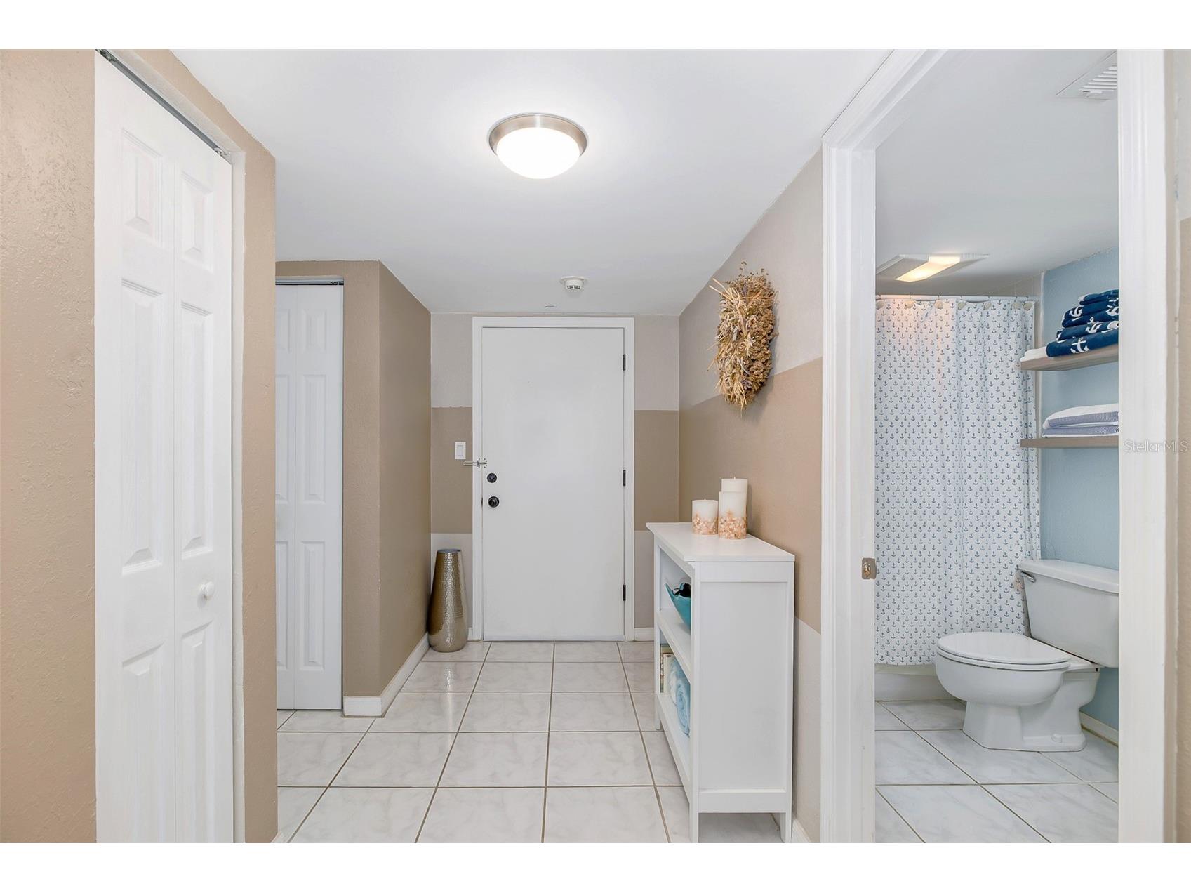 51 Island Way #108 Clearwater Beach FL 33767 - INTRACOASTAL WATERWAY TB8478490 image6