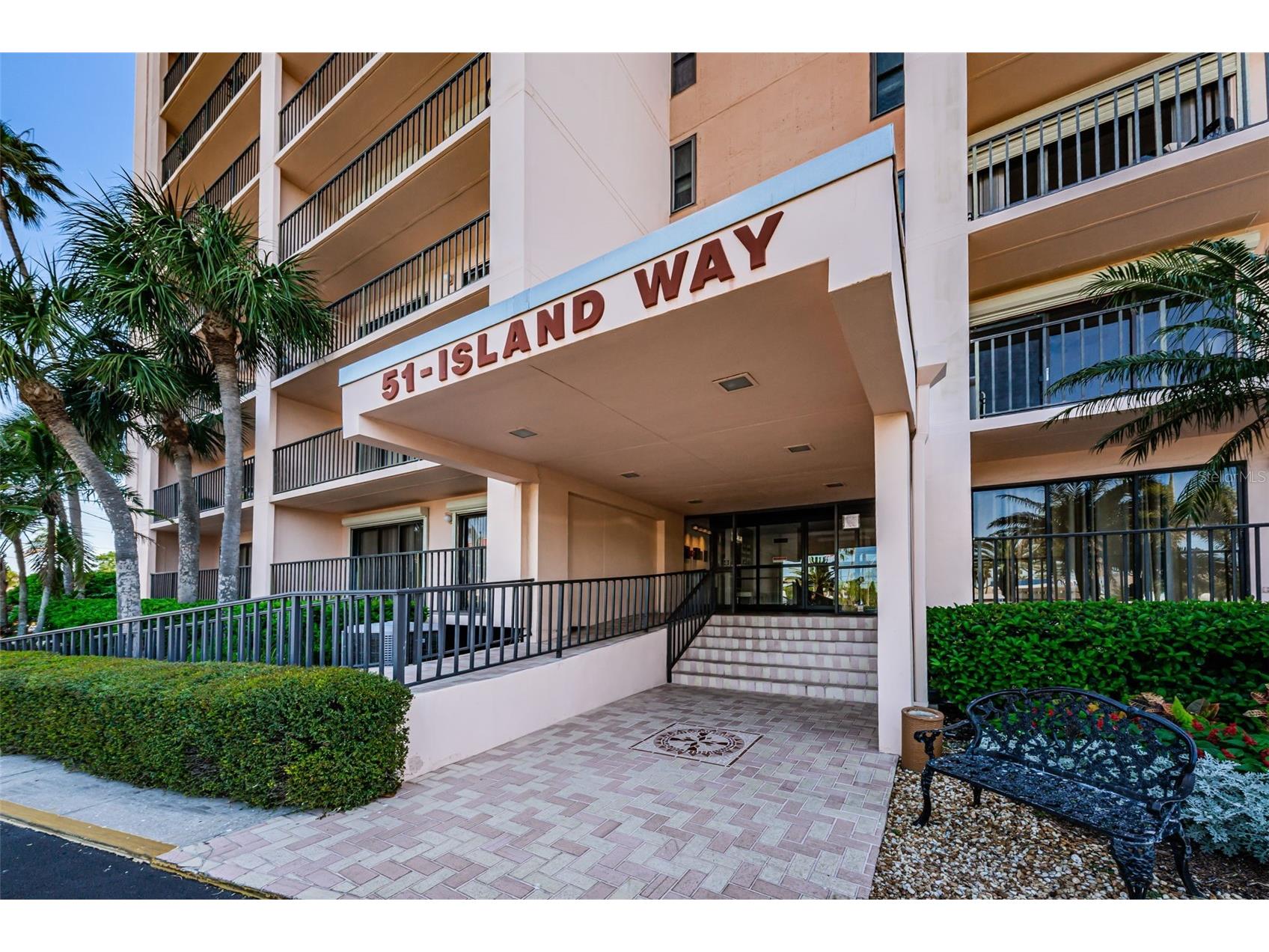 51 Island Way #306 Clearwater Beach FL 33767 - INTRACOASTAL WATERWAY TB8508132 image2