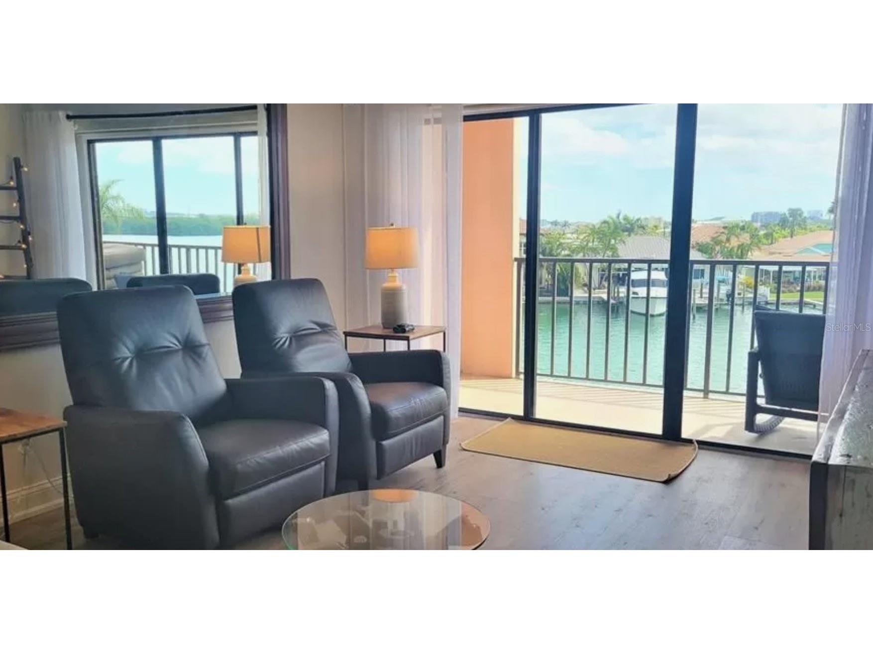 51 Island Way #306 Clearwater Beach FL 33767 - INTRACOASTAL WATERWAY TB8508132 image4