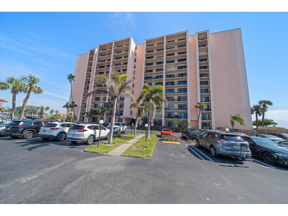 51 Island Way #308 Clearwater Beach FL 33767 - INTRACOASTAL WATERWAY TB8347967 image1