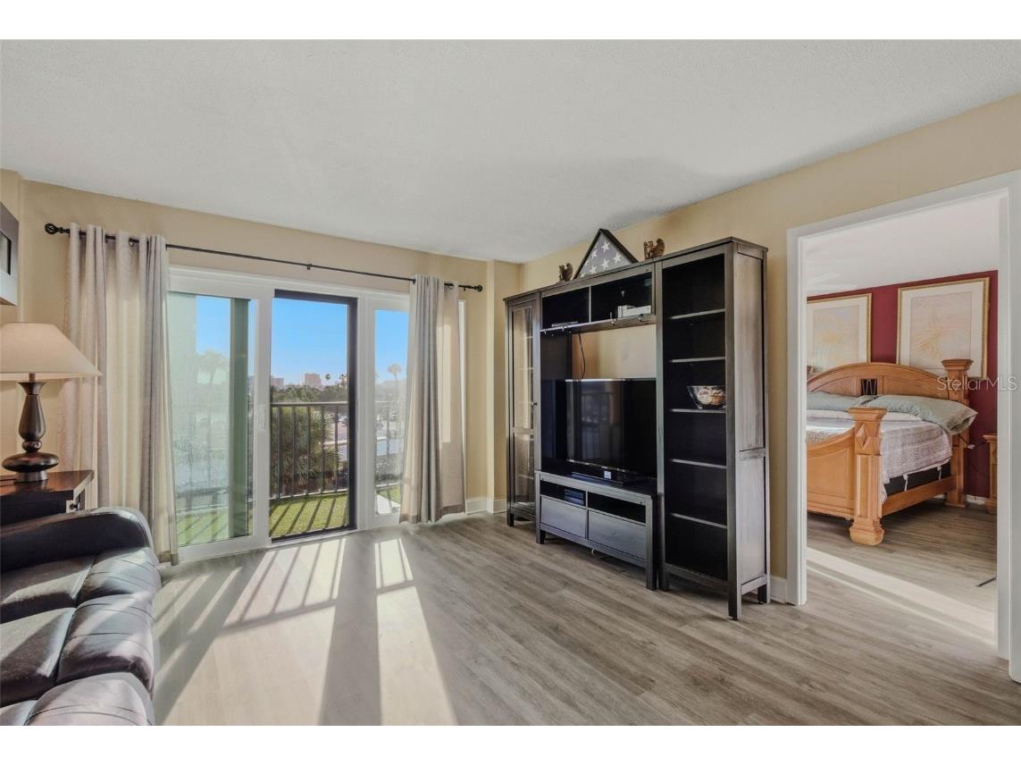 51 Island Way #311 Clearwater Beach FL 33767 TB8456034 image12