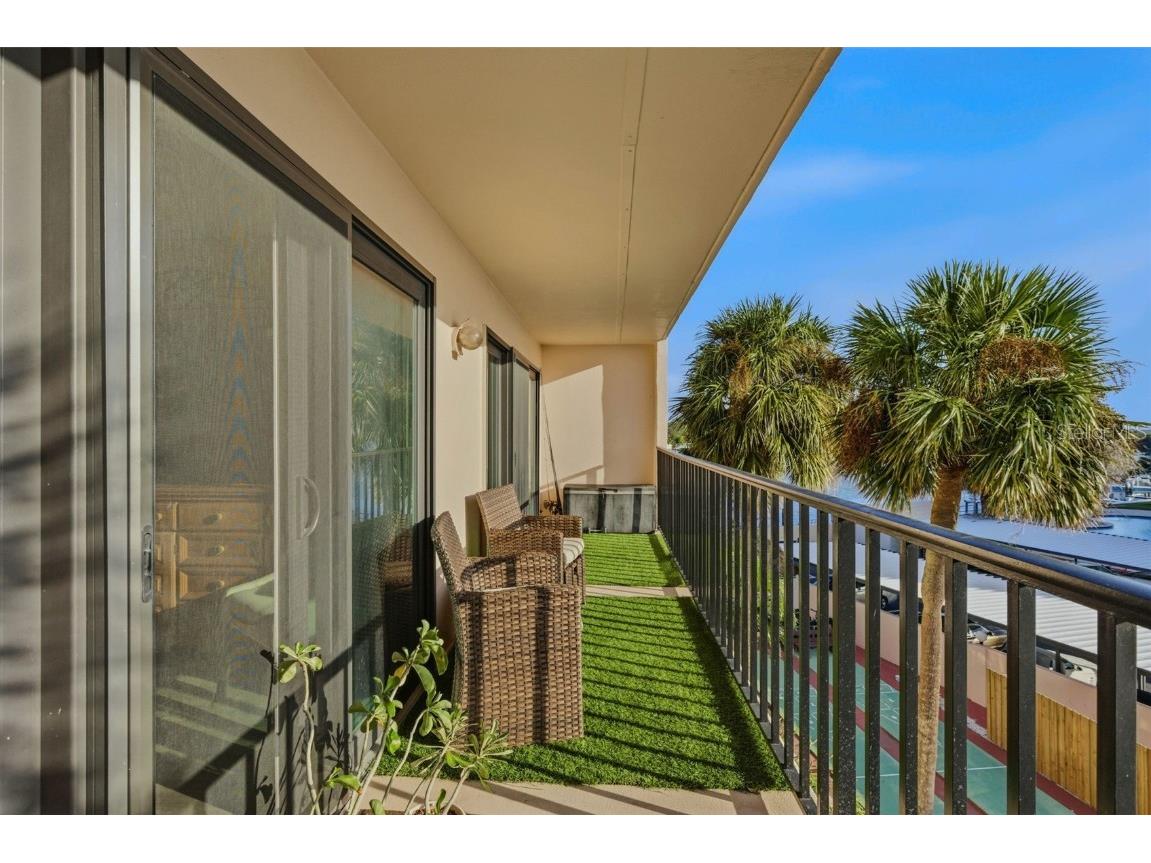 51 Island Way #311 Clearwater Beach FL 33767 TB8456034 image18