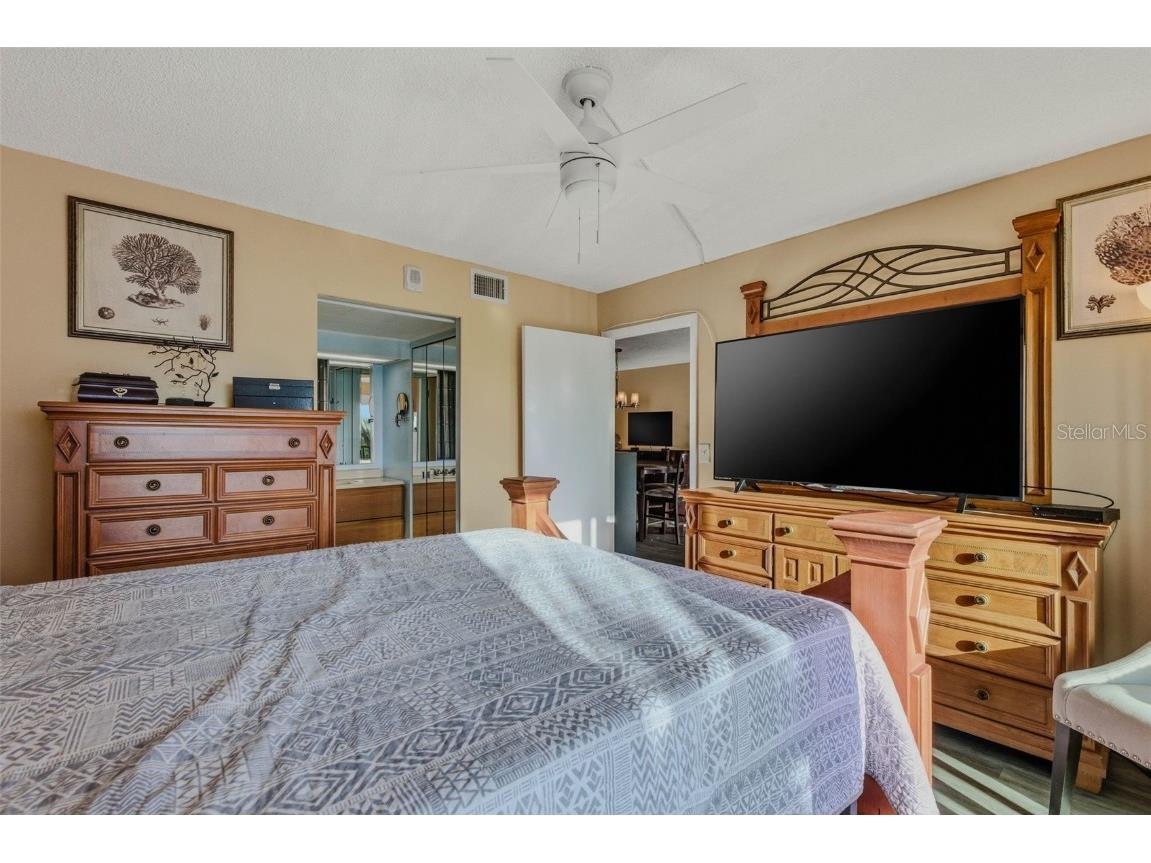 51 Island Way #311 Clearwater Beach FL 33767 TB8456034 image23