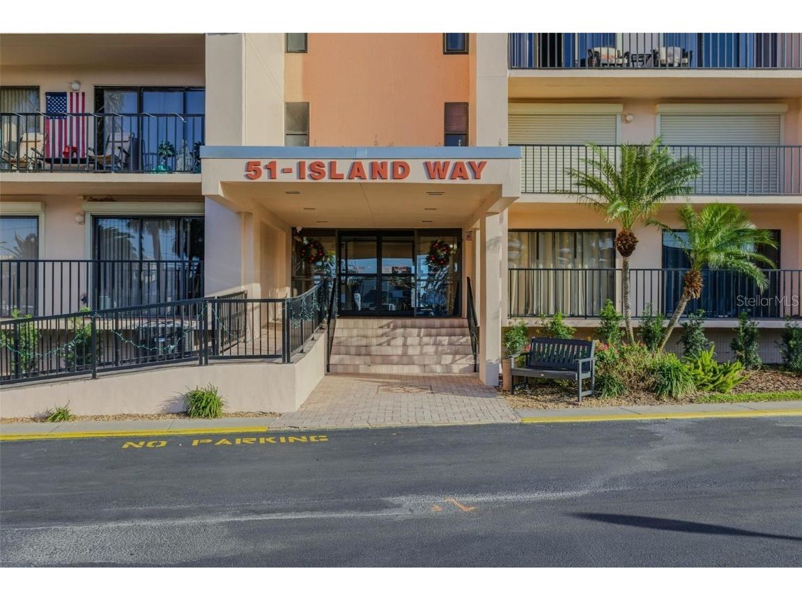 51 Island Way #311 Clearwater Beach FL 33767 TB8456034 image3