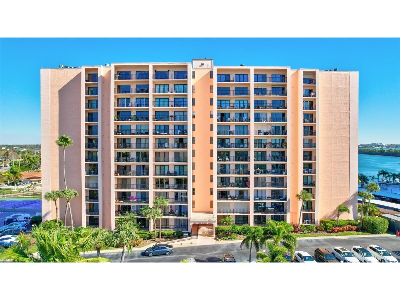 51 Island Way #501 Clearwater FL 33767 - CLEARWATER HARBOR U8230977 image1