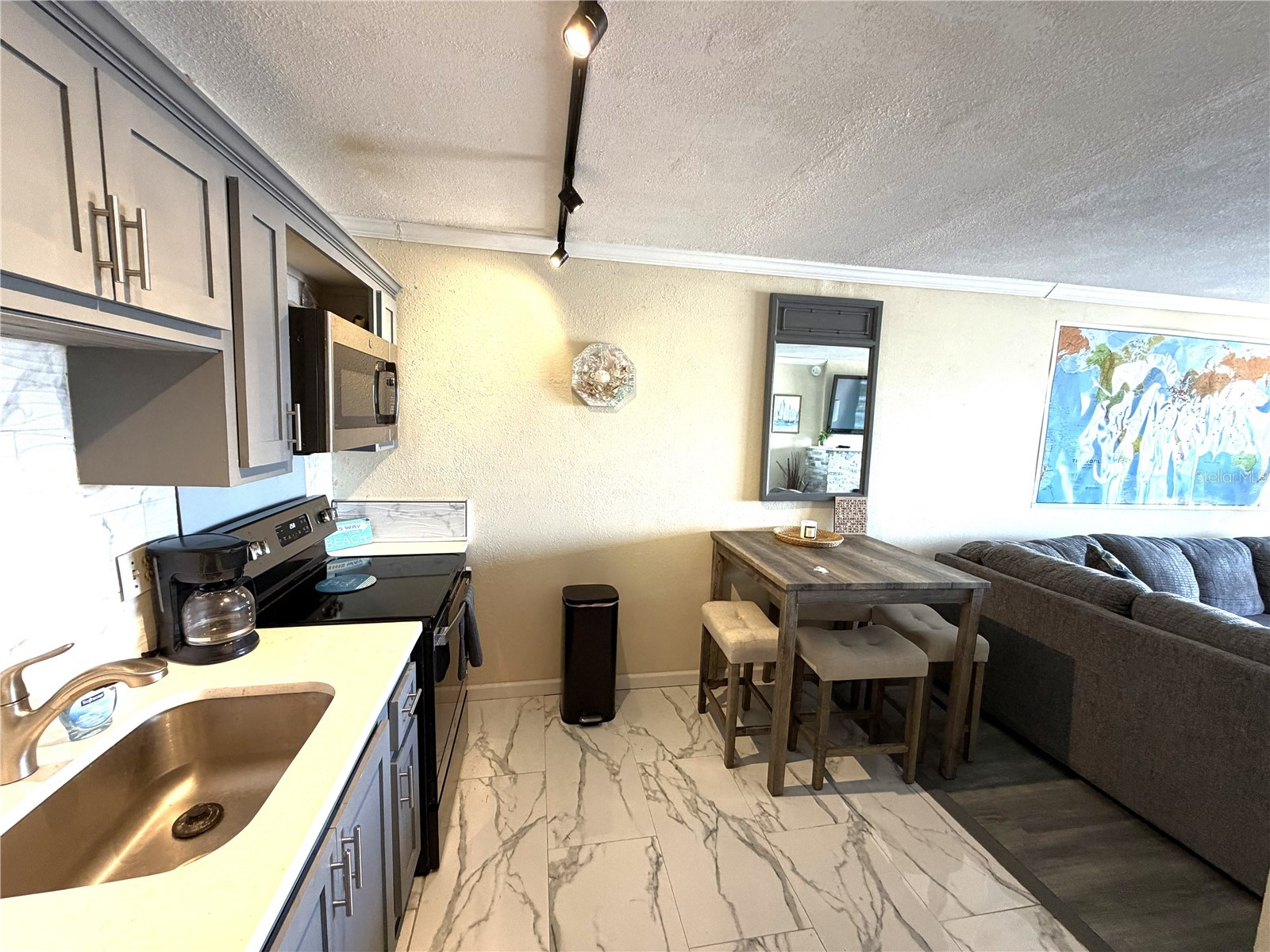 51 Island Way #705 Clearwater Beach FL 33767 - INTRACOASTAL WATERWAY TB8524996 image3
