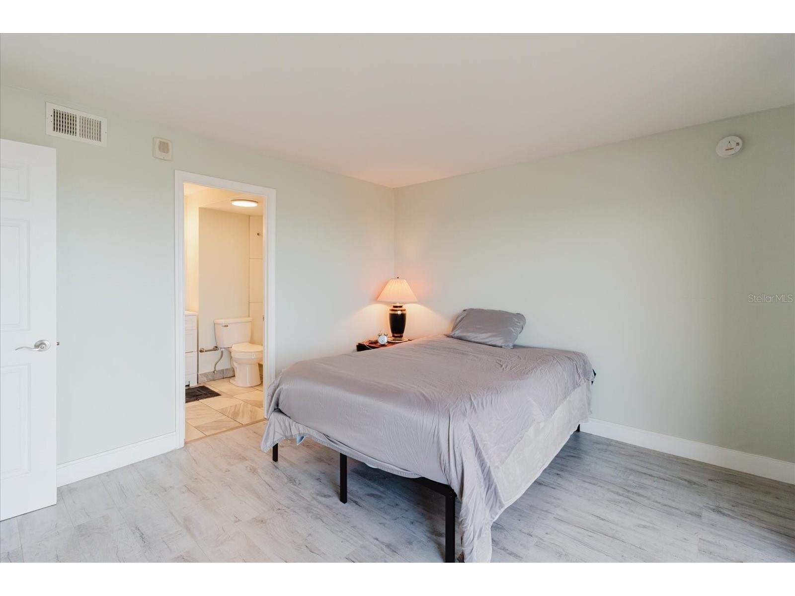 51 Island Way #801 Clearwater Beach FL 33767 TB8496711 image30