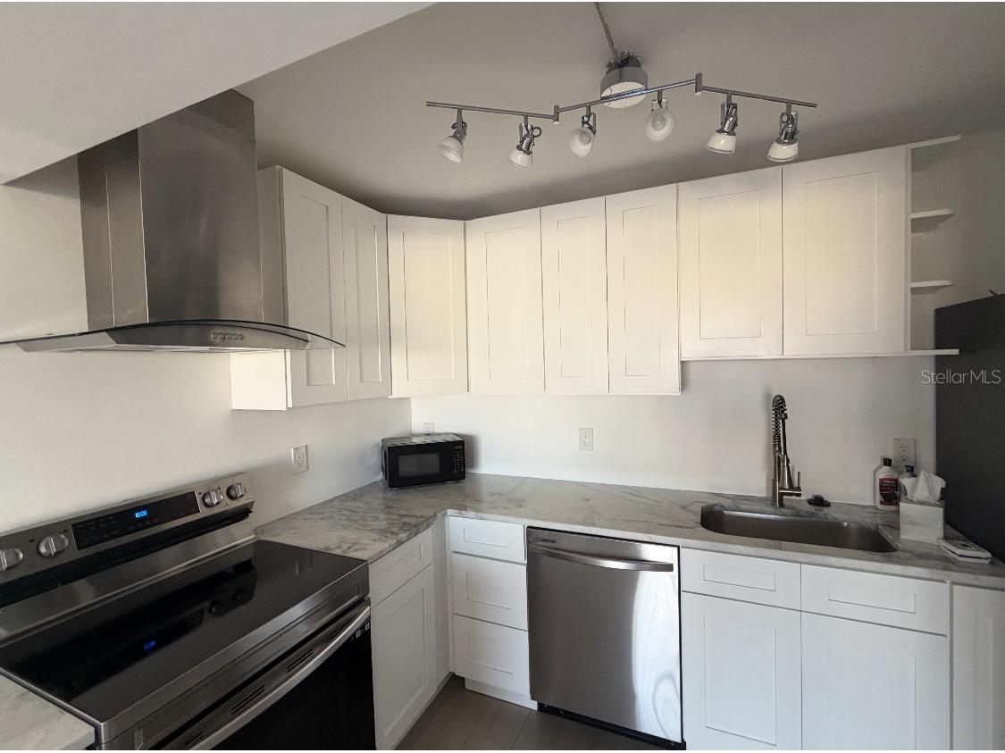 51 Island Way #807 Clearwater Beach FL 33767 - GULF OF AMERICA TB8513199 image3