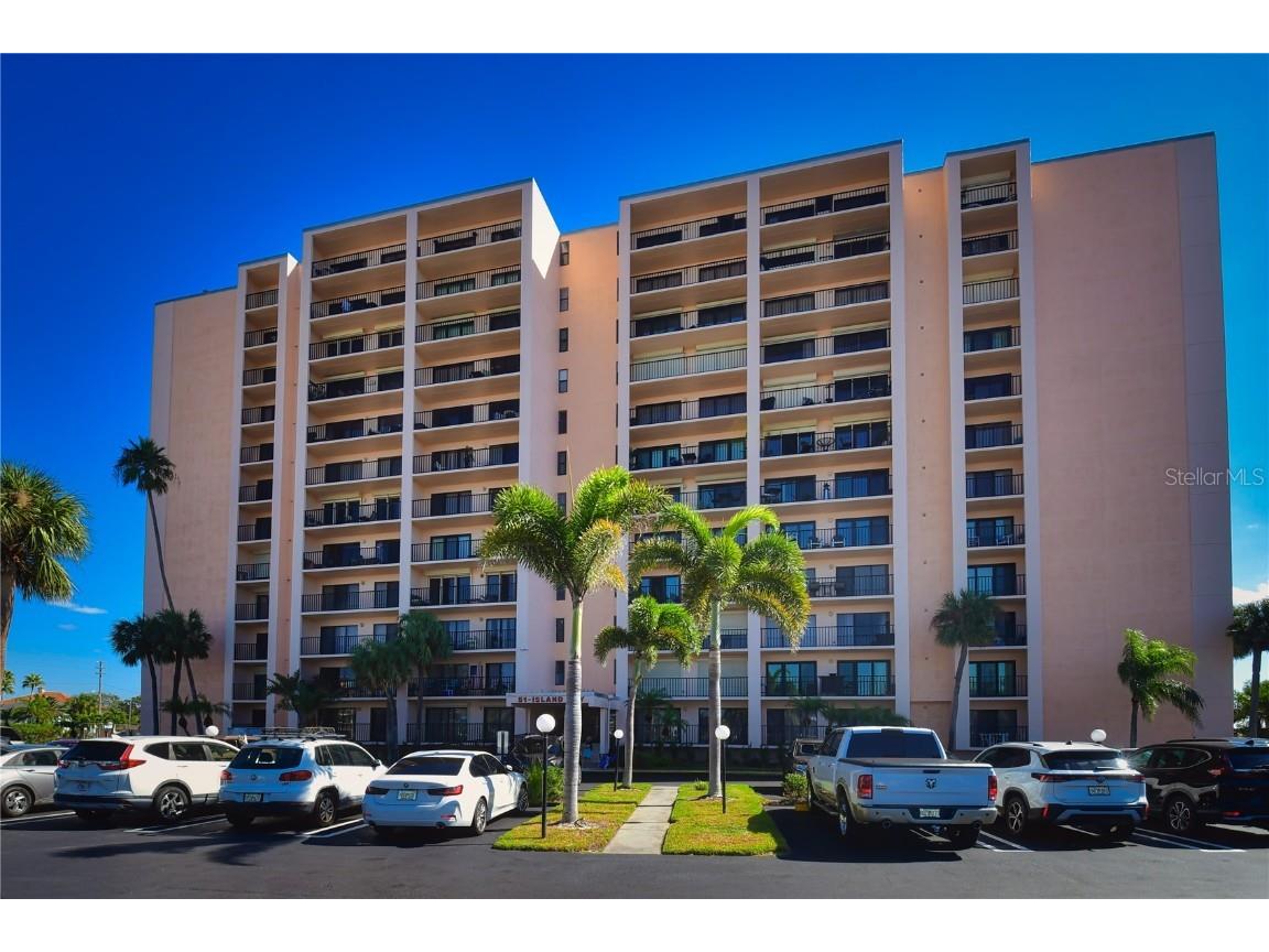 51 Island Way #909 Clearwater FL 33767 TB8449071 image1