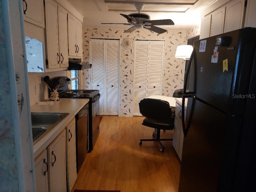 51 Lexington Court #13 Palm Harbor FL 34684 TB8389813 image9